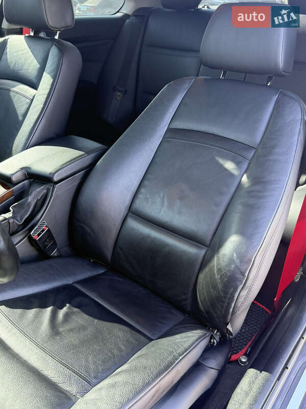 Купе BMW 3 Series 2011 в Запорожье фото 10 Купе BMW 3 Series 2011 в Запорожье