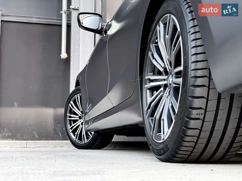 Седан BMW 3 Series 2021 в Києві