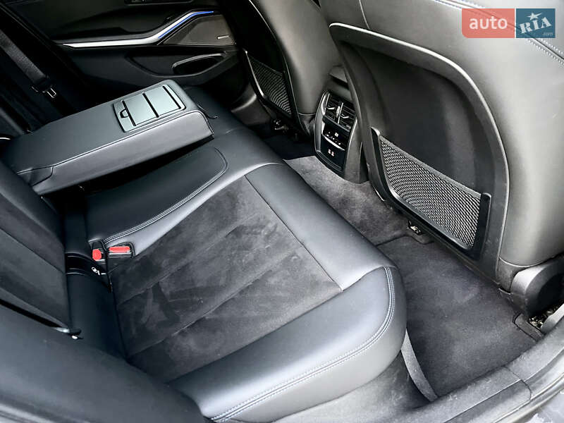 Седан BMW 3 Series 2021 в Києві