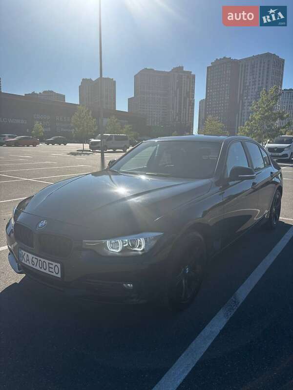 Седан BMW 3 Series 2014 в Киеве