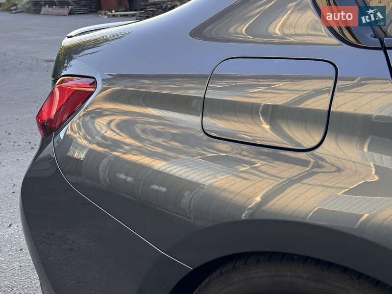 Седан BMW 3 Series 2020 в Виннице