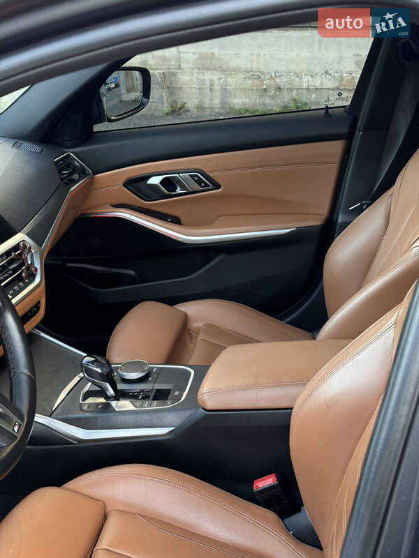 Седан BMW 3 Series 2020 в Виннице
