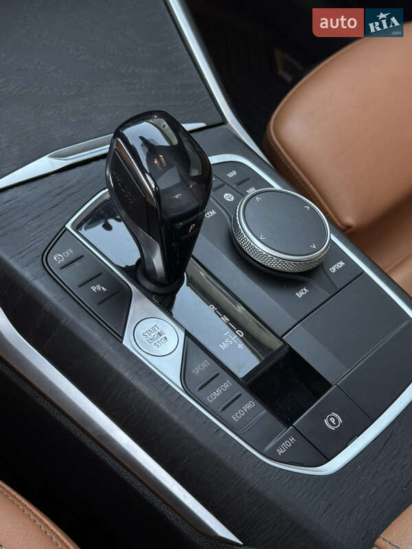 Седан BMW 3 Series 2020 в Виннице