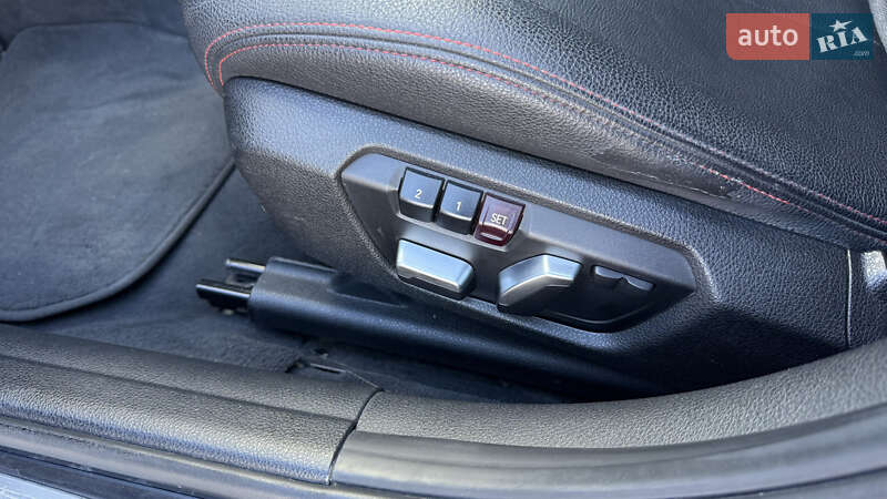 Седан BMW 3 Series 2017 в Киеве