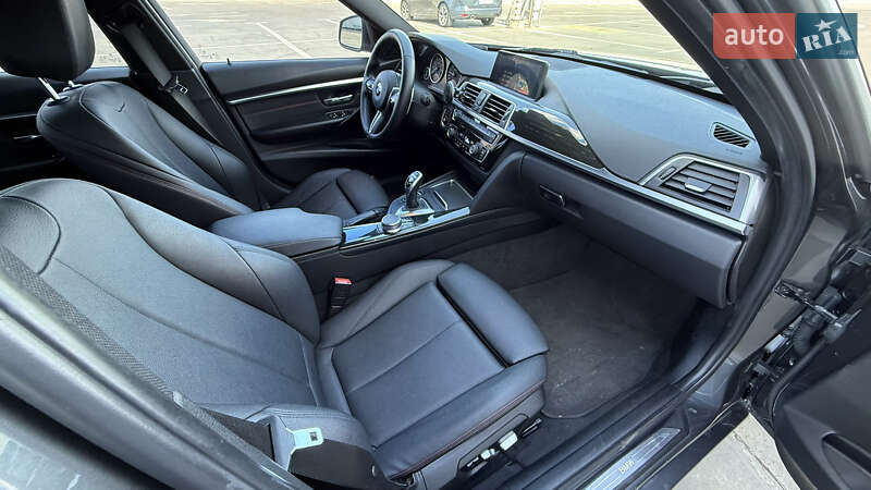 Седан BMW 3 Series 2017 в Киеве