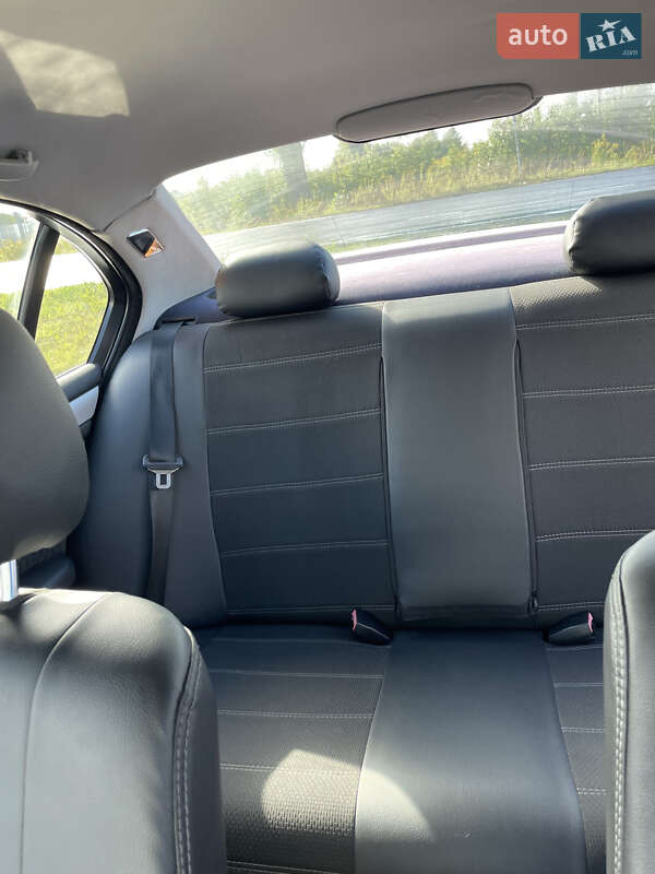 Седан BMW 3 Series 2000 в Луцьку