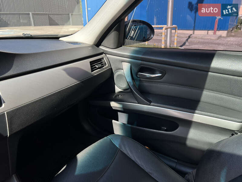 Седан BMW 3 Series 2008 в Каменец-Подольском фото 19 Седан BMW 3 Series 2008 в Каменец-Подольском