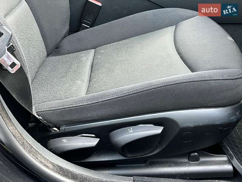 Седан BMW 3 Series 2006 в Києві