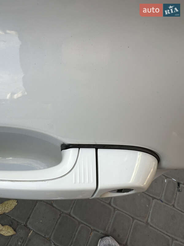 Седан BMW 3 Series 2018 в Первомайську фото 11 Седан BMW 3 Series 2018 в Первомайську