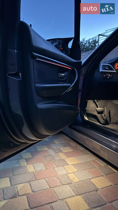 Седан BMW 3 Series 2015 в Белгороде-Днестровском фото 29 Седан BMW 3 Series 2015 в Белгороде-Днестровском