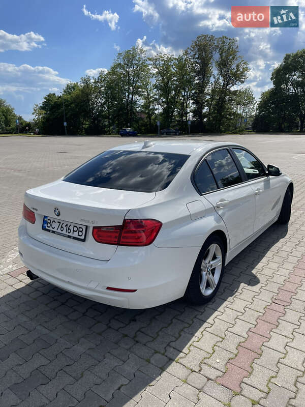 Седан BMW 3 Series 2014 в Тальному