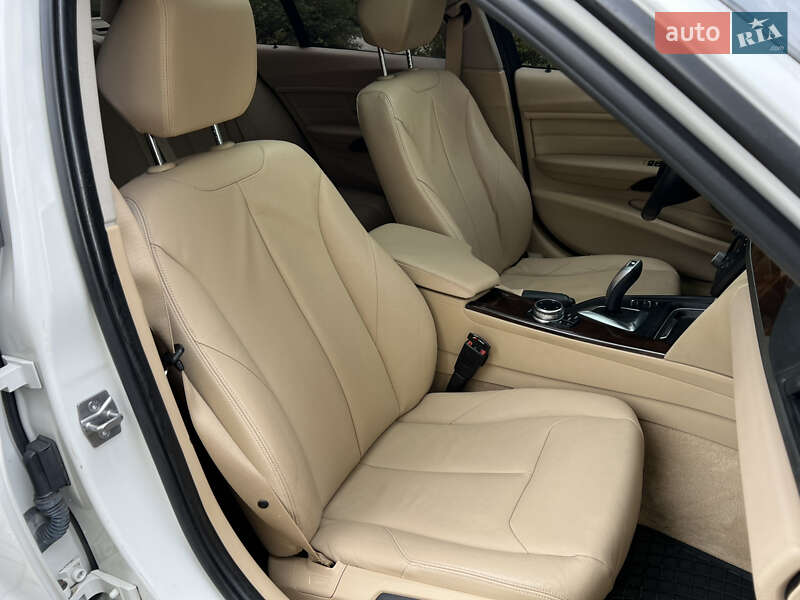 Седан BMW 3 Series 2014 в Івано-Франківську