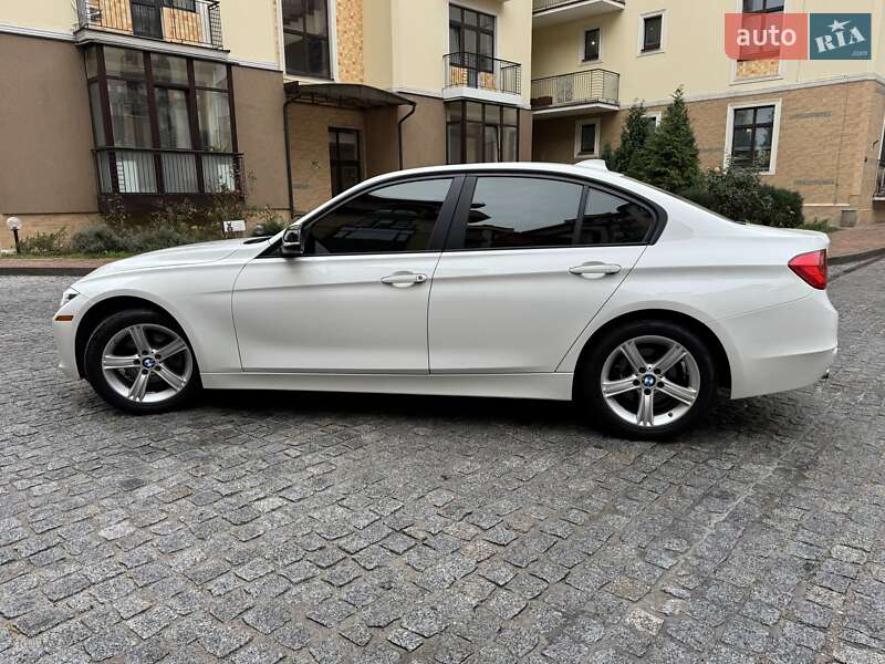 Седан BMW 3 Series 2015 в Києві