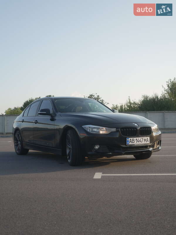 Седан BMW 3 Series 2012 в Вінниці