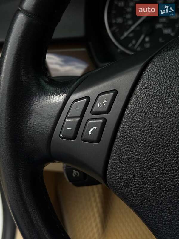Седан BMW 3 Series 2010 в Тернополе