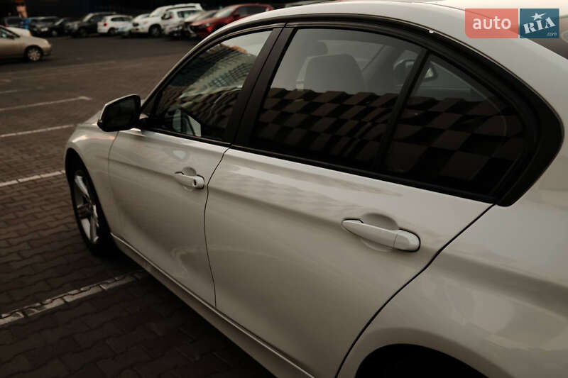 Седан BMW 3 Series 2014 в Киеве