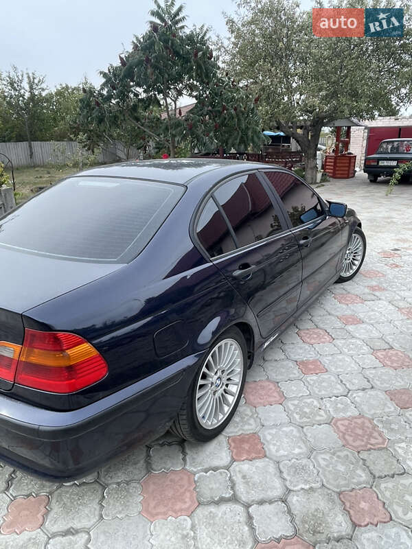 Седан BMW 3 Series 2002 в Новомосковске