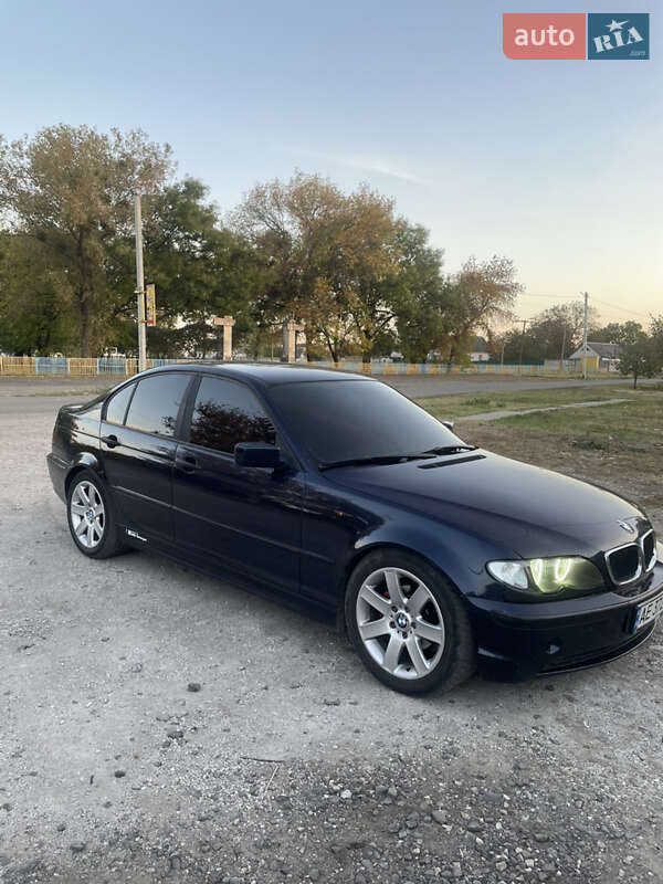 Седан BMW 3 Series 2002 в Новомосковске