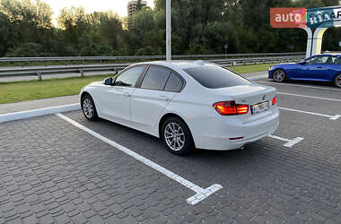 Седан BMW 3 Series 2013 в Обухове