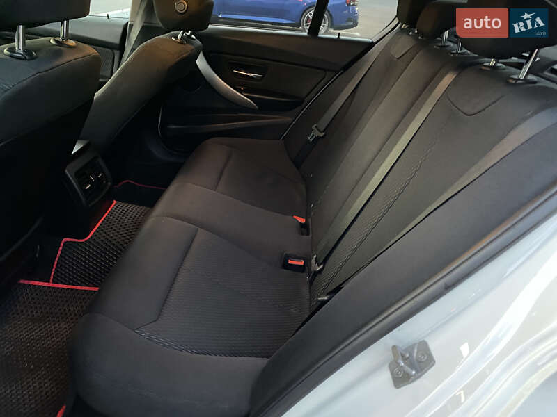 Седан BMW 3 Series 2013 в Обухове фото 12 Седан BMW 3 Series 2013 в Обухове
