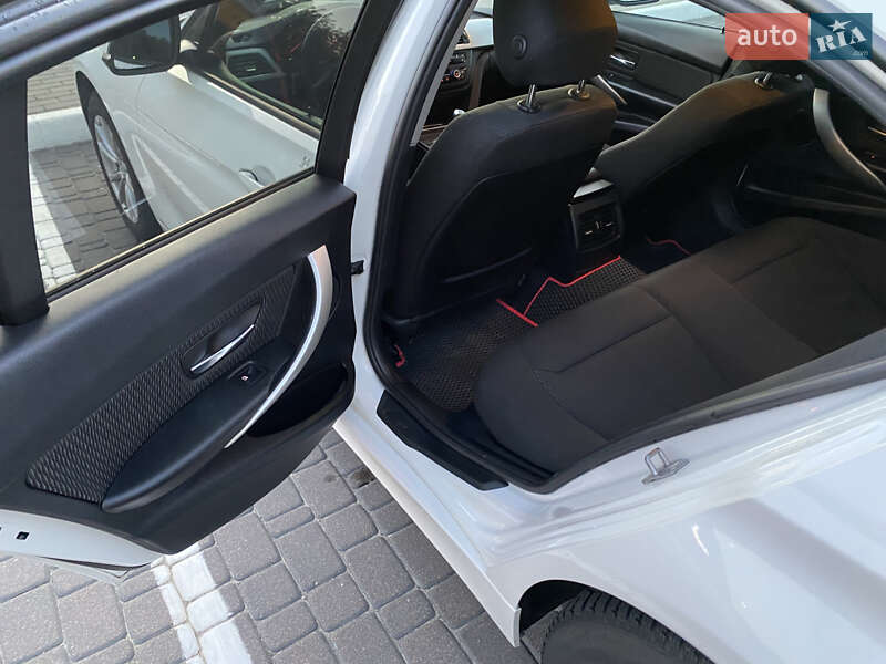 Седан BMW 3 Series 2013 в Обухове фото 13 Седан BMW 3 Series 2013 в Обухове