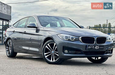 Седан BMW 3 Series 2017 в Киеве