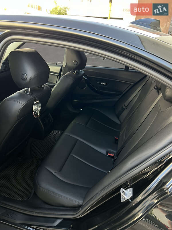 Седан BMW 3 Series 2014 в Ровно