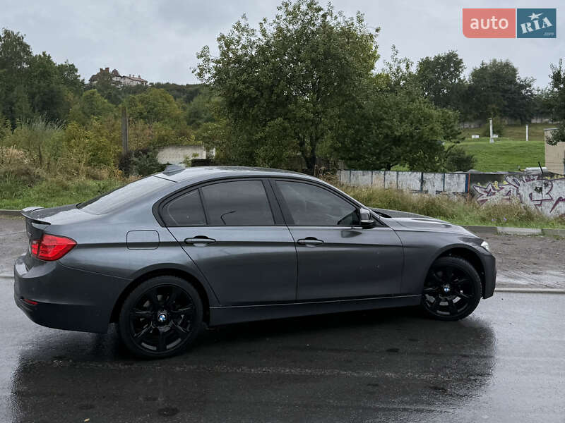 Седан BMW 3 Series 2015 в Львове