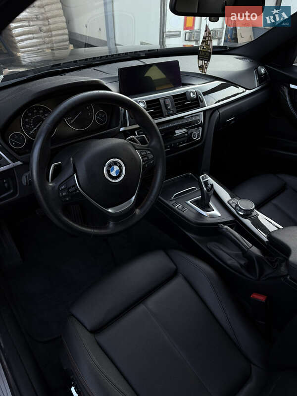 Седан BMW 3 Series 2018 в Луцке фото 42 Седан BMW 3 Series 2018 в Луцке