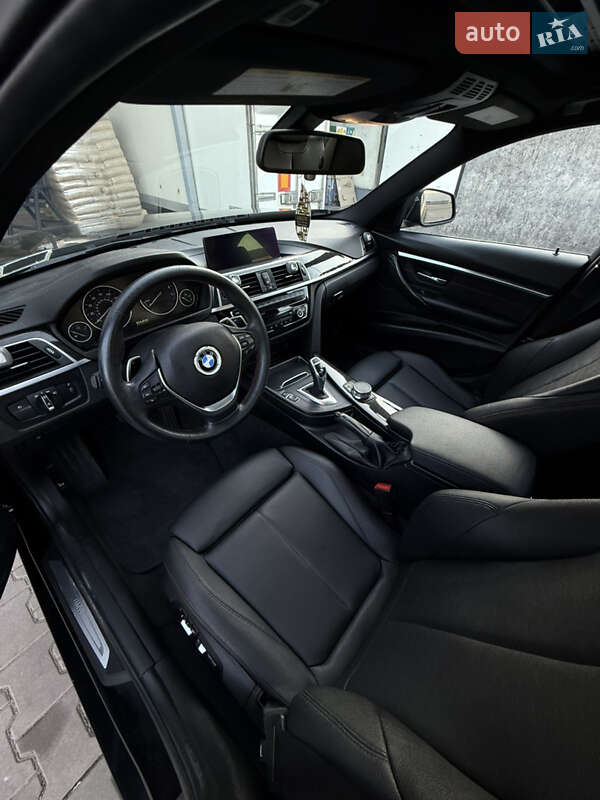Седан BMW 3 Series 2018 в Луцке фото 44 Седан BMW 3 Series 2018 в Луцке