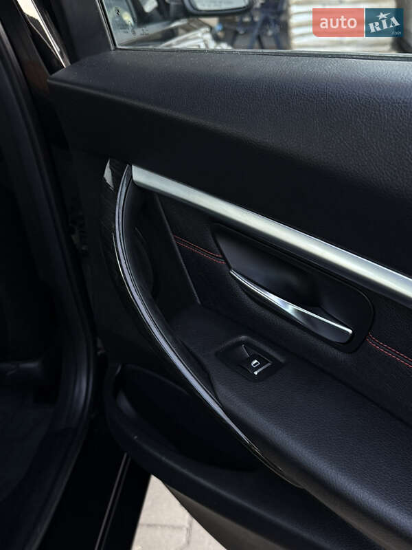 Седан BMW 3 Series 2018 в Луцке фото 48 Седан BMW 3 Series 2018 в Луцке
