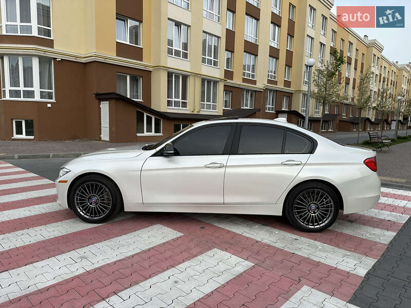 Седан BMW 3 Series 2014 в Киеве