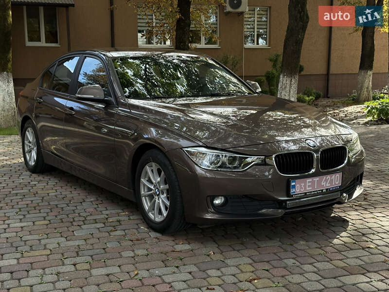 Седан BMW 3 Series 2012 в Тячеве фото 5 Седан BMW 3 Series 2012 в Тячеве