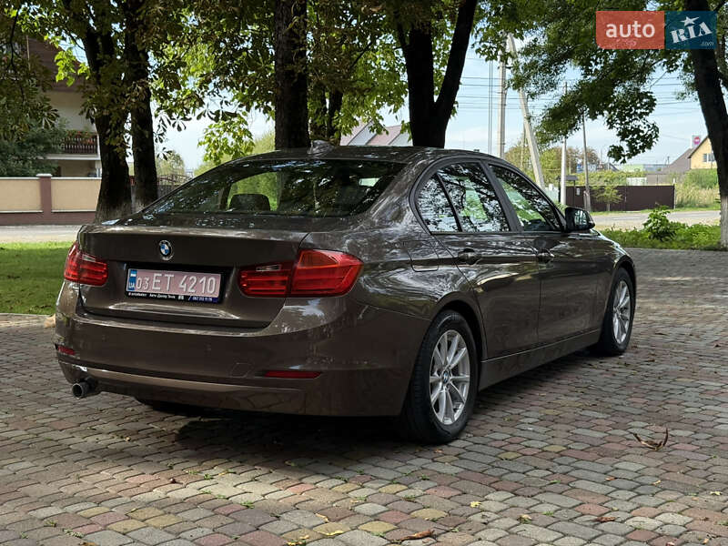 Седан BMW 3 Series 2012 в Тячеве фото 15 Седан BMW 3 Series 2012 в Тячеве