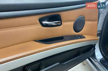 Купе BMW 3 Series 2011 в 