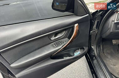 Седан BMW 3 Series 2014 в 