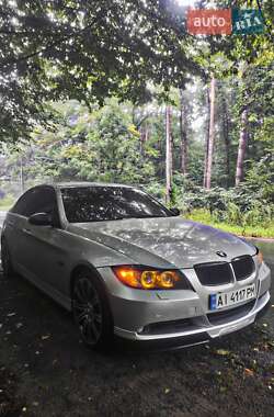 Седан BMW 3 Series 2005 в Вышгороде