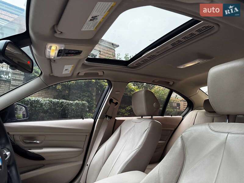 Седан BMW 3 Series 2012 в Киеве