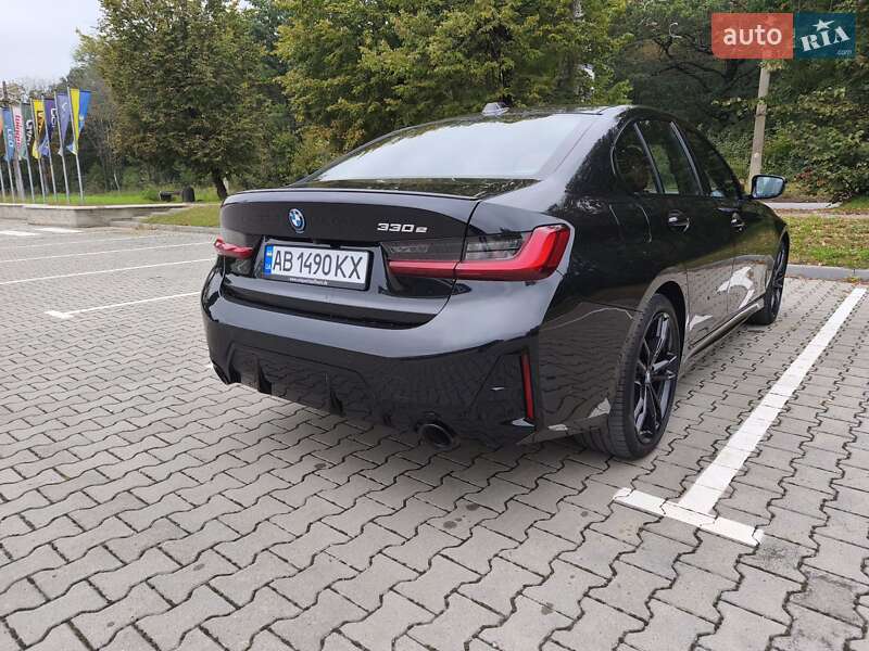 Седан BMW 3 Series 2023 в Виннице