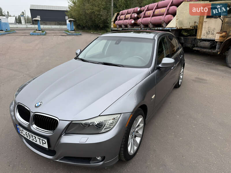 Седан BMW 3 Series 2011 в Шептицькому