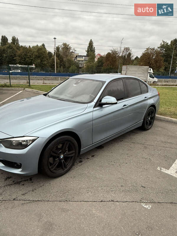 Седан BMW 3 Series 2012 в Киеве