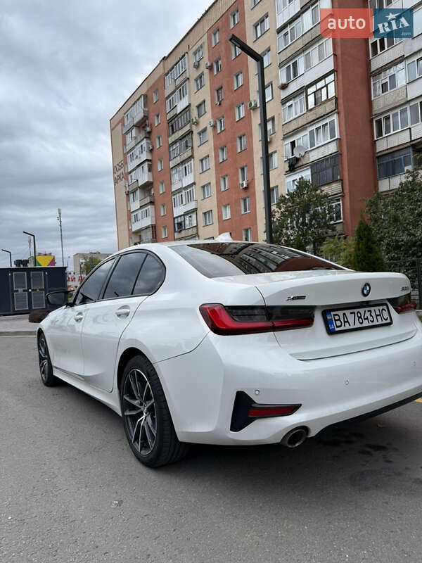 Седан BMW 3 Series 2019 в Киеве