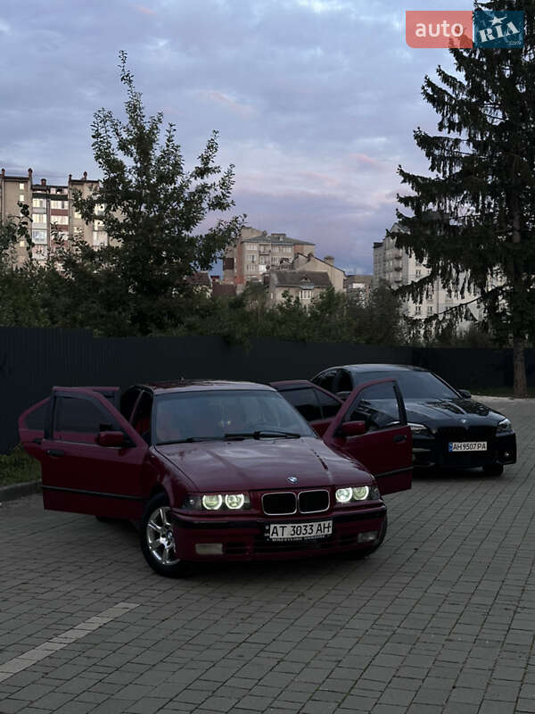 Седан BMW 3 Series 1993 в Ивано-Франковске