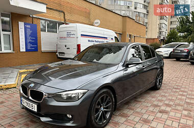 Седан BMW 3 Series 2016 в Києві