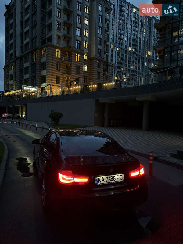 Седан BMW 3 Series 2017 в Киеве