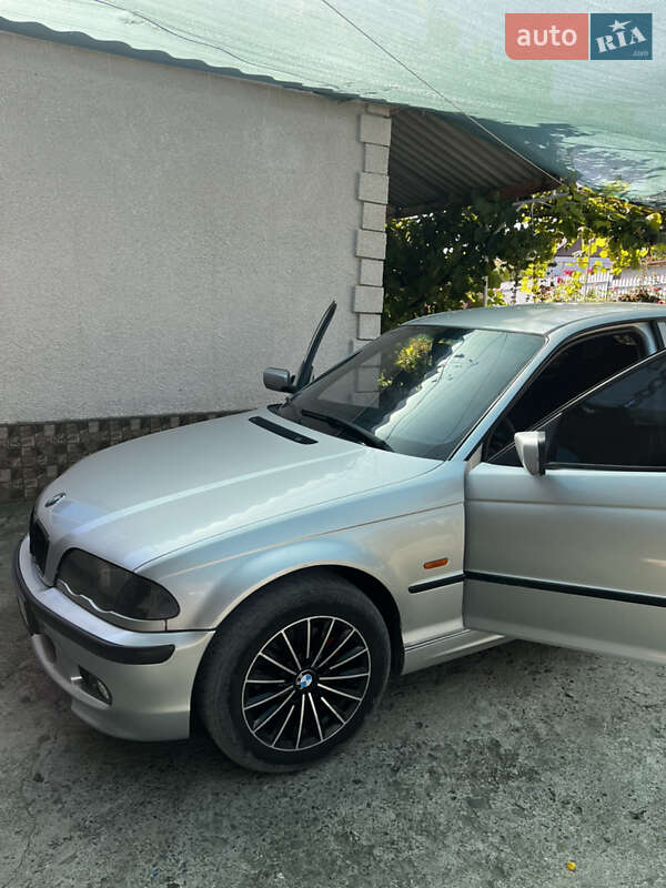 Седан BMW 3 Series 2000 в Сокирянах