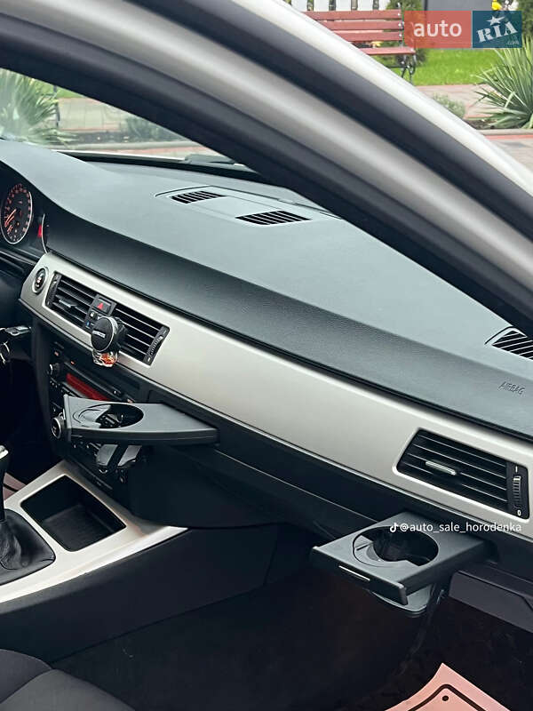 Универсал BMW 3 Series 2009 в Ивано-Франковске фото 26 Универсал BMW 3 Series 2009 в Ивано-Франковске