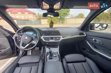 Седан BMW 3 Series 2019 в Киеве