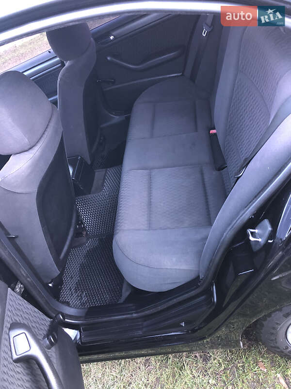 Седан BMW 3 Series 1998 в Стрые