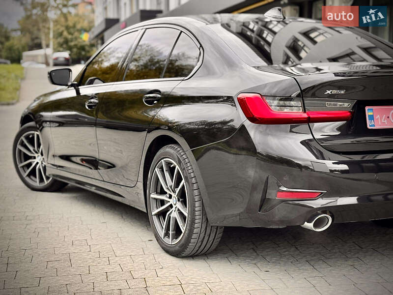 Седан BMW 3 Series 2020 в Львові